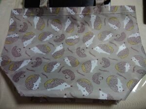 コンビニエコバッグの出来上がり。